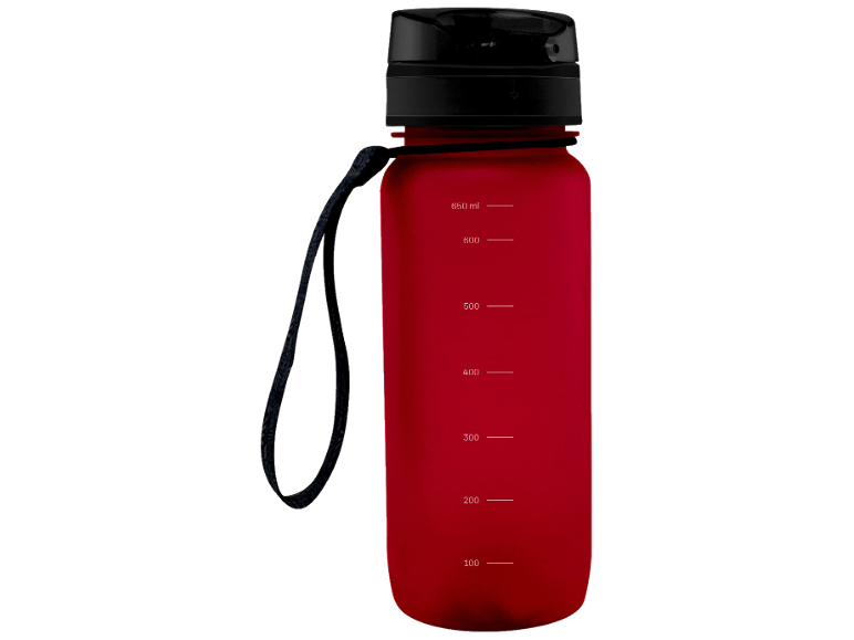 Crvena boca za vodu s crnim čepom i trakom, s mjernim oznakama od 100 do 650 ml.