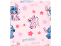 Ružičasta deka s plavim i ružičastim crtanim likovima, cvijećem i natpisom „STITCH ANGEL“.