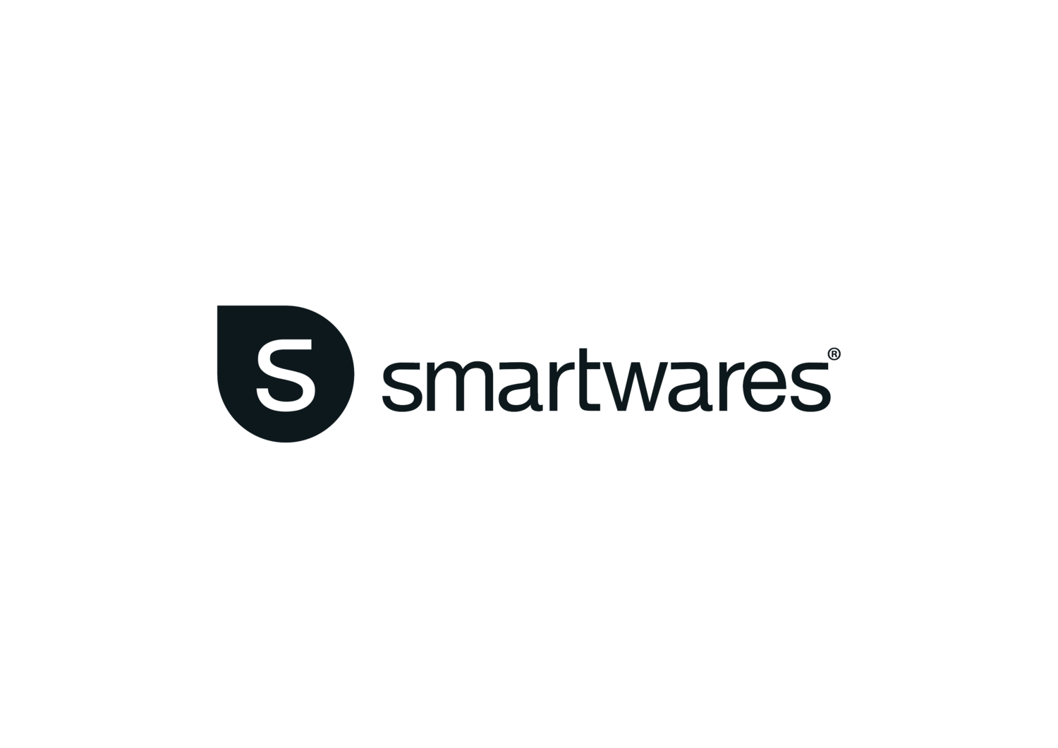 Logotip sa slovom S u obliku kapljice i tekstom „smartwares“.