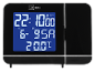 Crni digitalni sat s plavim zaslonom, prikazuje vrijeme, datum i temperaturu.