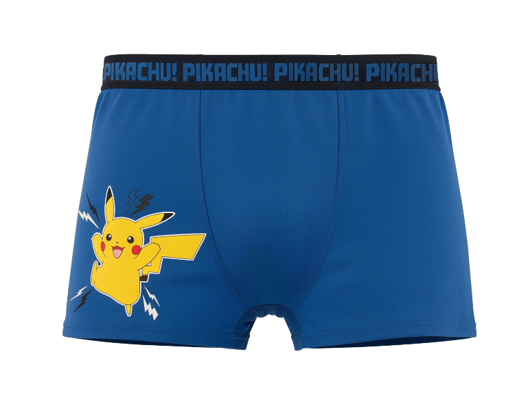 Plave bokserice s otiskom Pikachua i natpisom „PIKACHU!“ na pojasu.