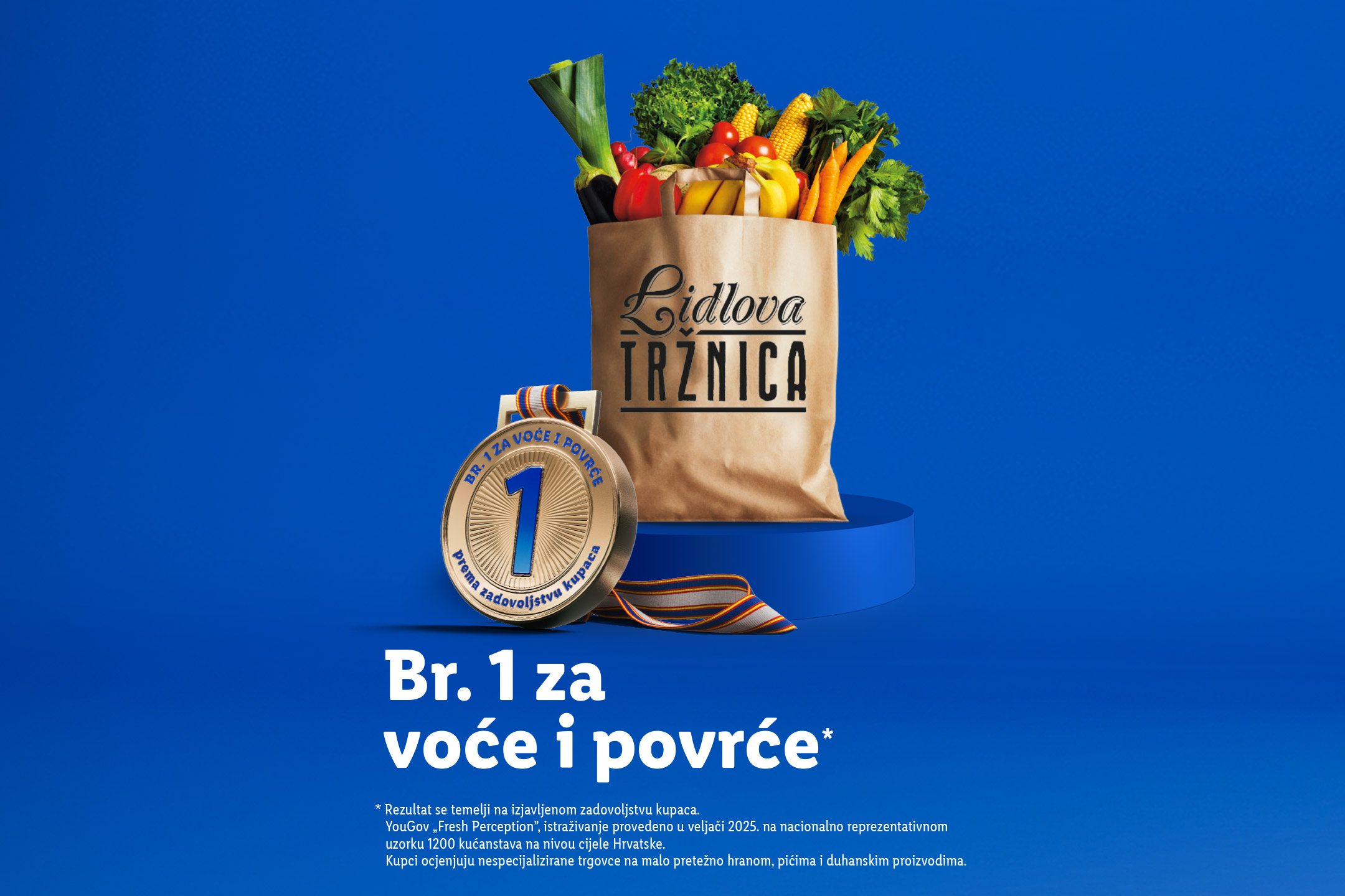Lidlova tržnica: papirnata vrećica puna svježeg voća i povrća s medaljom 'Br. 1 za voće i povrće'.