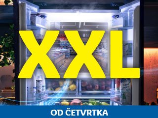 Otvoren hladnjak pun namirnica s natpisom 'XXL OD ČETVRTKA'.