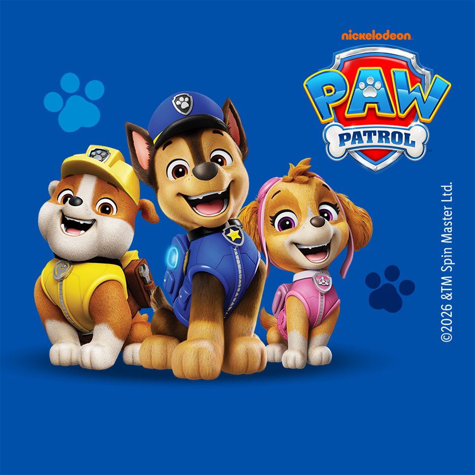 Tri animirana šteneta, uključujući policajca i građevinskog radnika, s logotipom Paw Patrol.