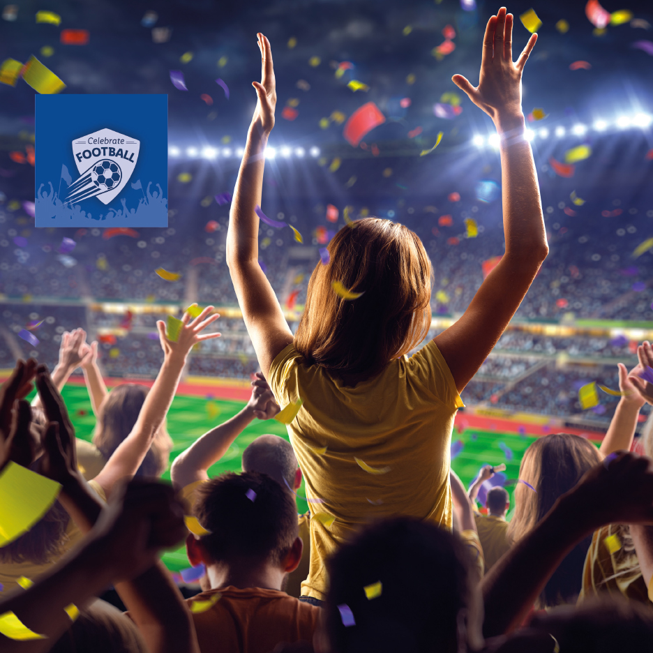 Navijači slave na nogometnom stadionu s konfetima i logotipom 'Celebrate Football'.