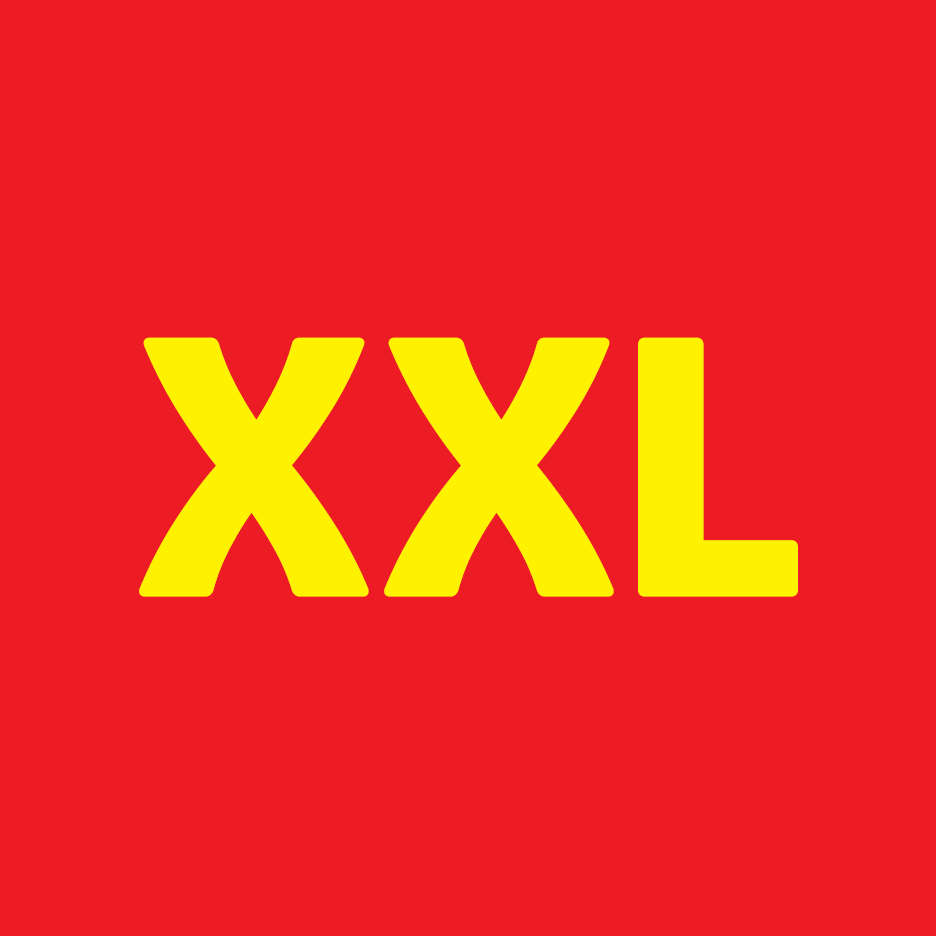 Žuti tekst 'XXL' na crvenoj pozadini.